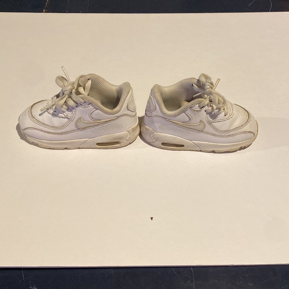 NIKE Air Max 90 Running Shoes - Triple White - Toddler Size 6C - Picture 6 of 7